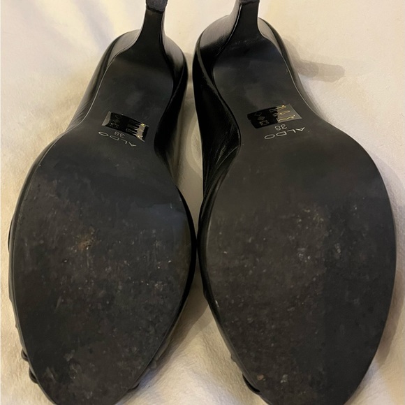 ALDO Vintage Inspired Peep-toe High Heel Shoes - Picture 7 of 7